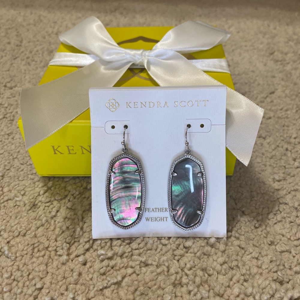 Kendra Scott Elle in abalone shell